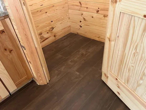 Closet and door transitions