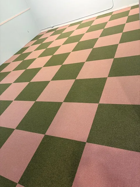 Checkerboard detail — tight, straight lines